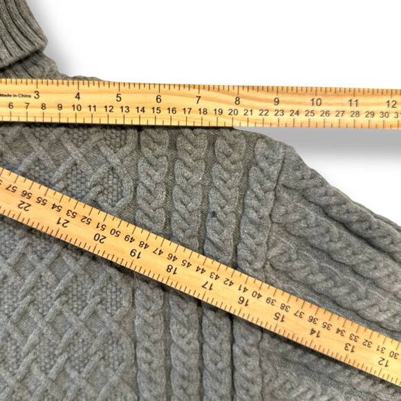 TRUTH By Republic Wm Turtleneck Cropped Cable‎ Knit Sweater XS Gray EUC Chunky - Picture 7 of 9